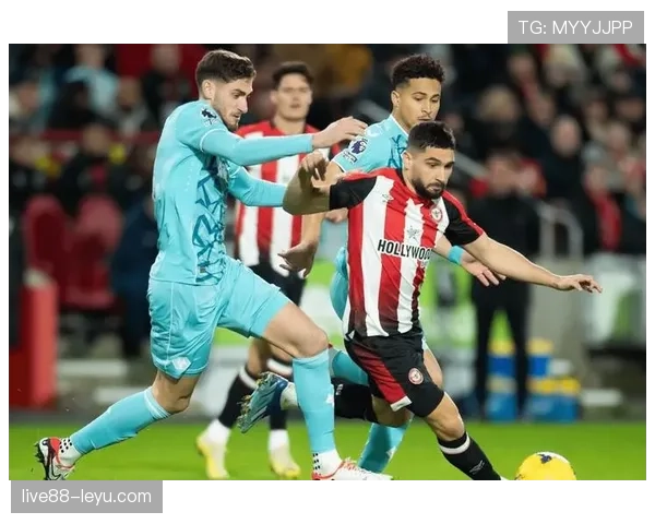 克拉文农场见证荣耀时刻:英超劲旅迎战新挑战,状态备受瞩目 克拉文农场见证荣耀时刻:英超劲旅迎战新挑战,状态备受瞩目